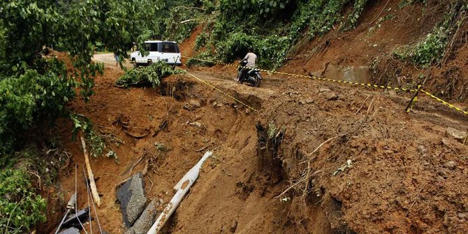 Tiga WNI tewas tertimpa tanah longsor di Malaysia 