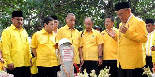 golkar buat jegal caketum selain ical rev2