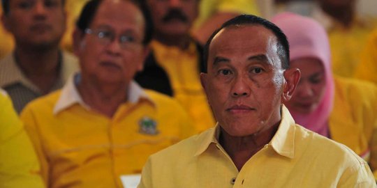 Desakan para caketum Golkar ke Ical agar Munas demokratis