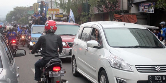 Bobotoh santun, Plat B masih aman di Bandung