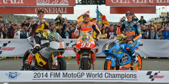 5 Drama MotoGP Valencia, Marquez kalahkan Rossi raih juara ke-13