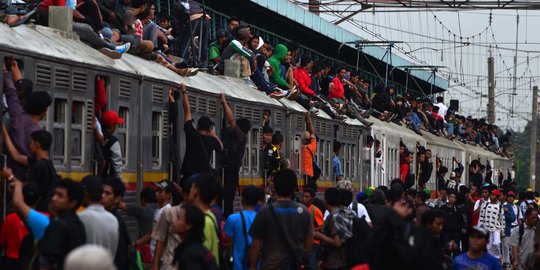 Penumpang kereta melonjak 3 kali lipat saat pelantikan Jokowi