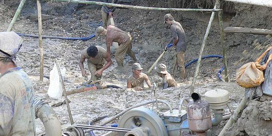 Hirup gas beracun di sumur, 4 penambang emas di Lebak tewas