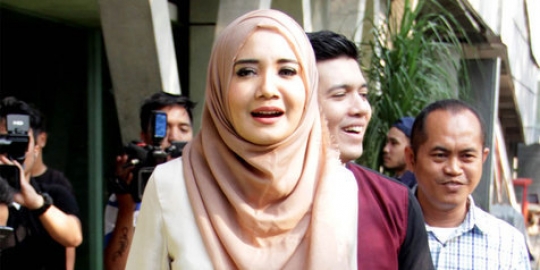 Program anak, Zaskia Sungkar minta media tak ganggu suami