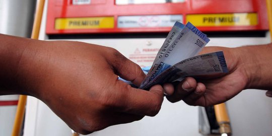 Harga BBM naik Rp 3.000 per liter, likuiditas bank semakin seret