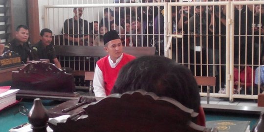 terima divonis seumur hidup rev2