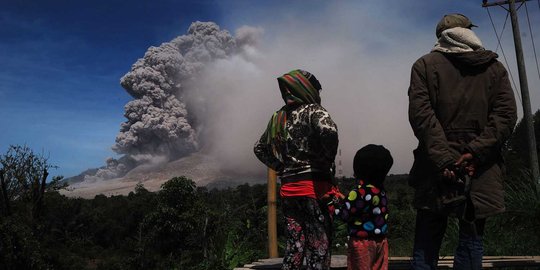 Pembangunan sarana relokasi pengungsi Sinabung terkendala cuaca