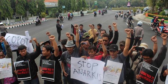 kapolri usut kekerasan wartawan rev1