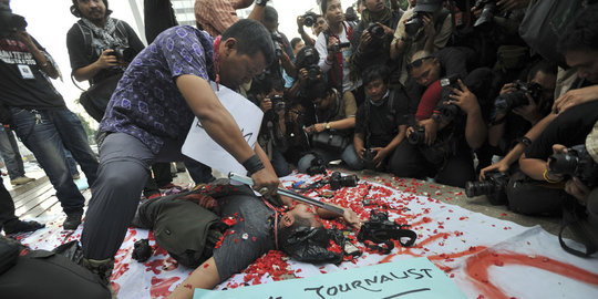 wartawan bentuk brutalisme polisi rev1