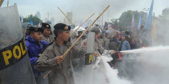 Fadel sebut polisi berlebihan atasi demo BBM di Makassar