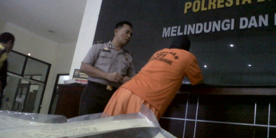 Jongkok minta disodomi, pria ini malah digorok perampok