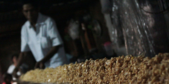 Rencana kenaikan BBM bikin resah perajin tahu-tempe di Banyumas