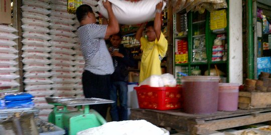 Sehari setelah BBM naik, harga sembako di Aceh meroket
