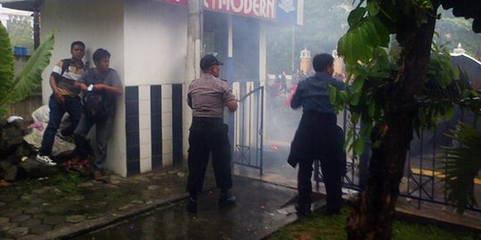 Demo berujung bentrok, ketua HMI Yogya diamankan polisi