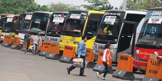 Isu mogok nasional,aktivitas di Terminal Kampung Rambutan normal