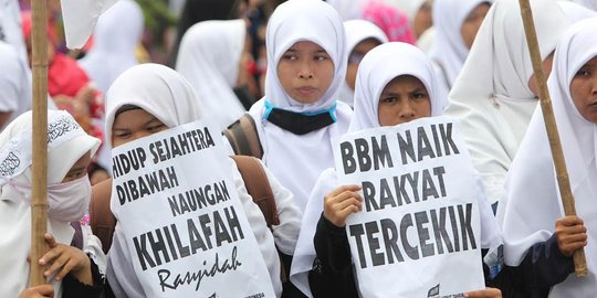 HTI demo BBM: Wahai Jokowi, insaflah