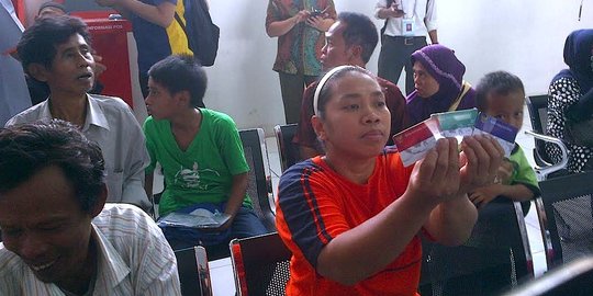 Tahap awal, 'kartu sakti' Jokowi diluncurkan di Semarang & Tegal