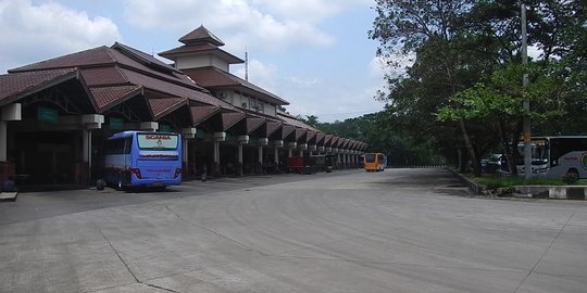 Dampak mogok akibat BBM naik, Terminal Bus Purwokerto sepi