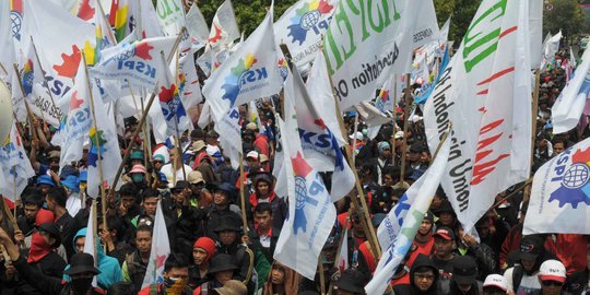 Sempat tutup tol, buruh Kabupaten Bekasi minta upah Rp 3,65 juta