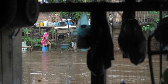 Banjir setinggi 4 meter rendam ratusan rumah di Kampung Pulo