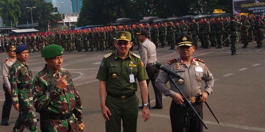 Kapolda Metro ajak anggota TNI-Polri salat Jumat bareng