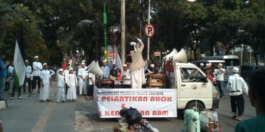 Demonstran anti-Ahok: Ketua DPRD DKI pengkhianat