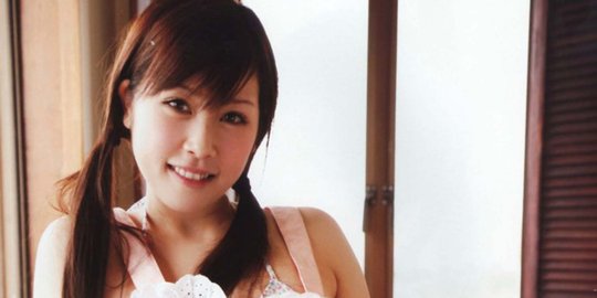 Para idol AKB48 ini banting setir jadi bintang porno Jepang