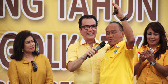 Percepat Munas Golkar, Ical dinilai jilat ludah sendiri