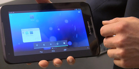 Lenovo bagi-bagi tablet Tab A1000 di HelloFest Anima Expo 2014