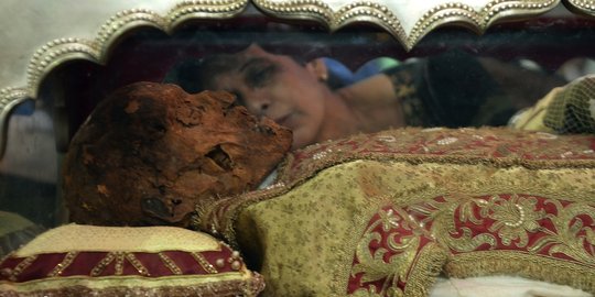 Mumi pendeta Katolik ratusan tahun ini kembali dipamerkan di Goa