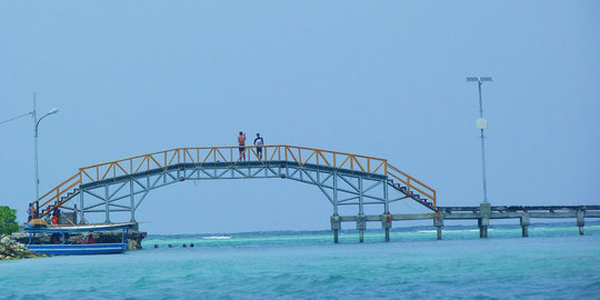 Jembatan Cinta di Pulau Tidung ambles tak kunjung diperbaiki