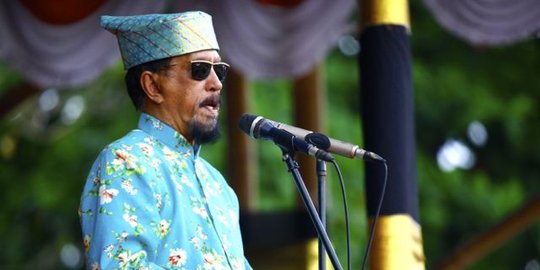 Sejak dilantik, Sultan Ternate tak pernah ngantor di Senayan