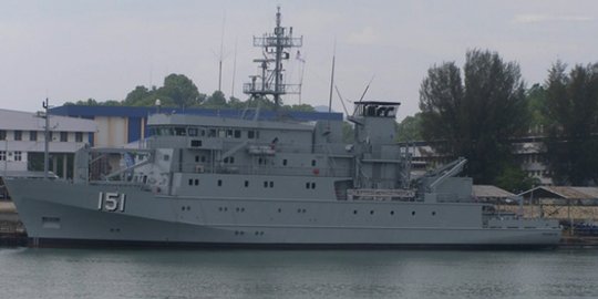 pengangkut helikopter serbu rev5