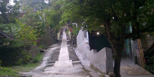 muda pernah ziarah di gunung kemukus rev2
