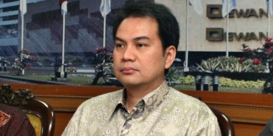 Aziz Syamsuddin minta Jokowi tak usah risau hadapi interpelasi