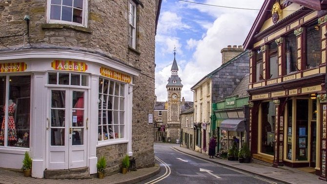 kota buku hay on wye di inggris