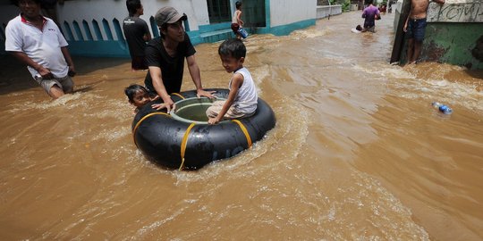 Hujan deras, banjir dan longsor landa Kebumen