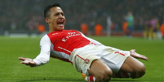 Gol Sanchez dan Sanogo antar Arsenal lolos ke 16 besar