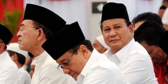 Fahri Hamzah sebut Prabowo wajib perhatian sama Ical