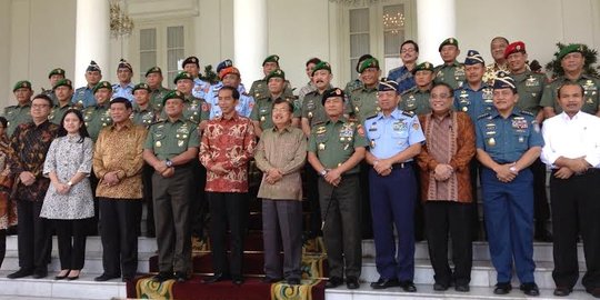 Pertemuan Jokowi dan seluruh Pangkotama ditutup foto bersama