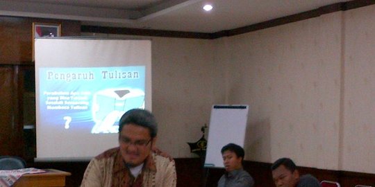 saat dihujat di media sosial rev4