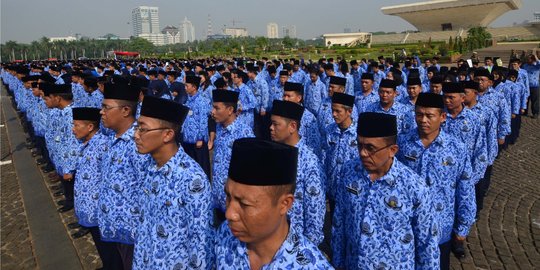 Menteri Yuddy minta masyarakat monitor langsung kinerja PNS