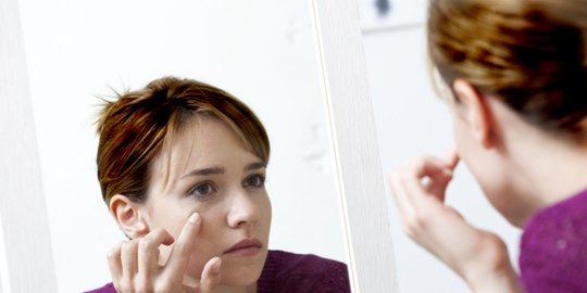 waspadai 5 penyakit kulit yang mengintai di area sekitar mata!