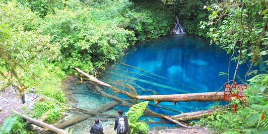 5 Danau paling unik dan menakjubkan di Indonesia