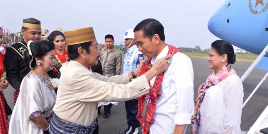 Ini alasan Jokowi ke Semarang pakai pesawat komersil