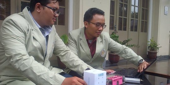 Mahasiswa UGM bikin iBlind, tablet untuk tuna netra