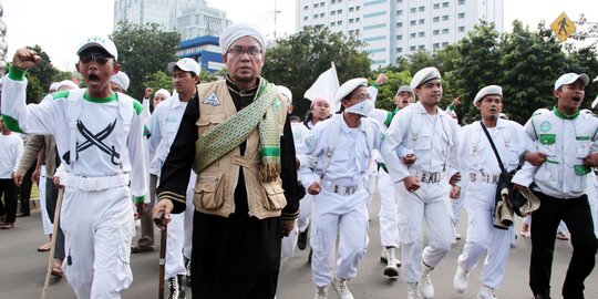 FPI pasang badan amankan kantor PPP dari kubu Romi