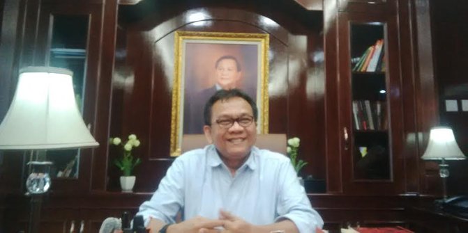 Pagi-pagi, Sandiaga dan Kadis Lingkungan Hidup Perang Pantun