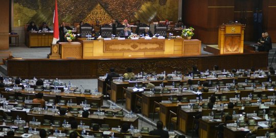 Paripurna 10 menit, DPR akhirnya bentuk Pansus revisi UU MD3