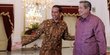 Keakraban Jokowi sambut kedatangan SBY di Istana
